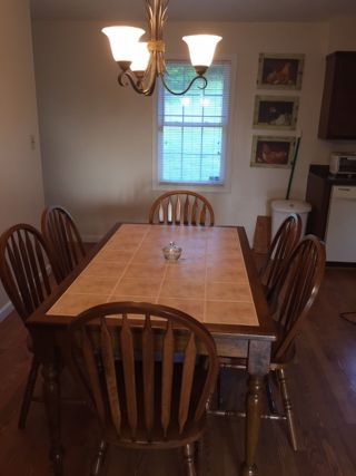 LARGE DINING ROOM FOR ALL THE FAMILY