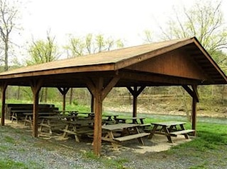 COMMUNITY PARK WITH PAVILION FOR YOUR PARTIES